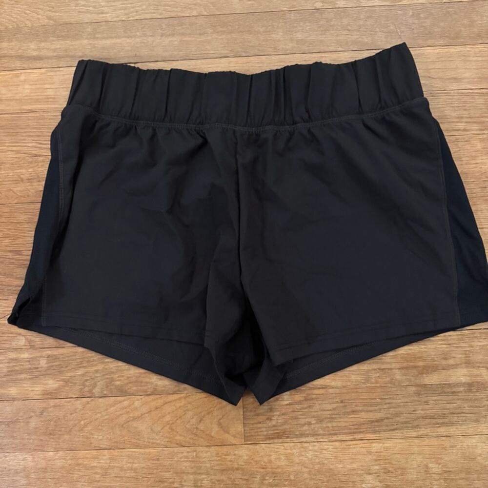 Marika black pull on athletic shorts size XL
 b57